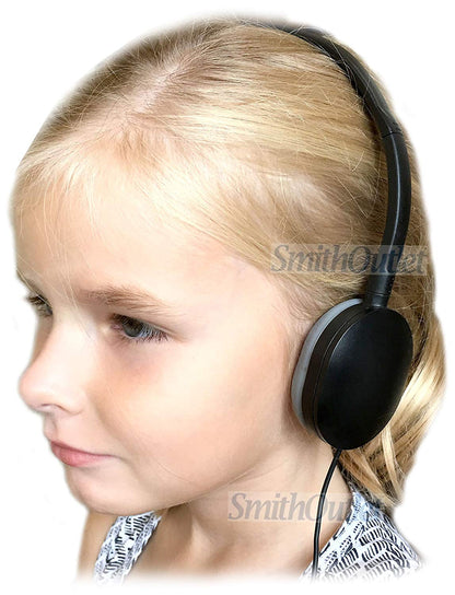 Student Using SmithOutlet Rubber Earpad Headphones