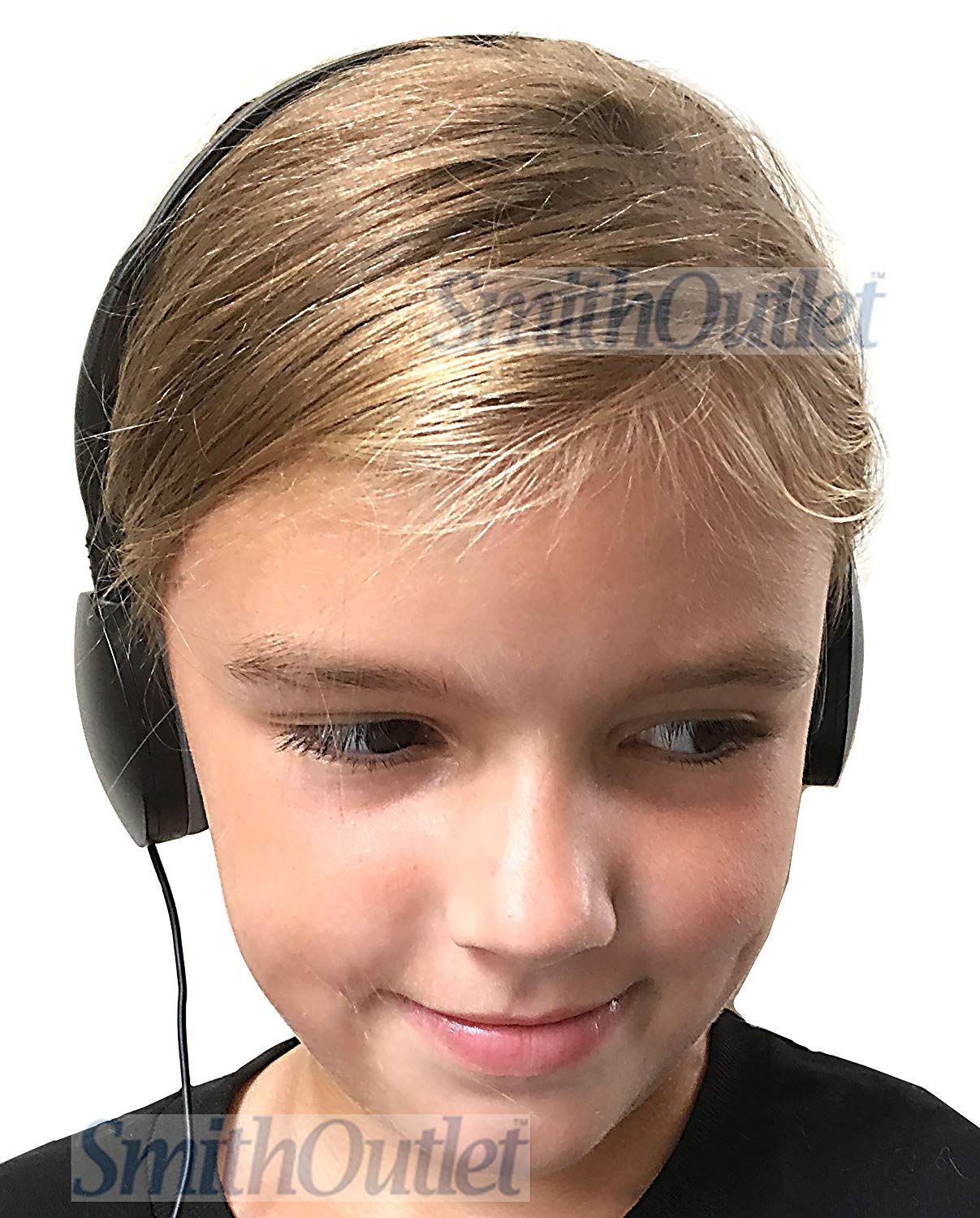 Student Using SmithOutlet Rubber Earpad Headphones in School